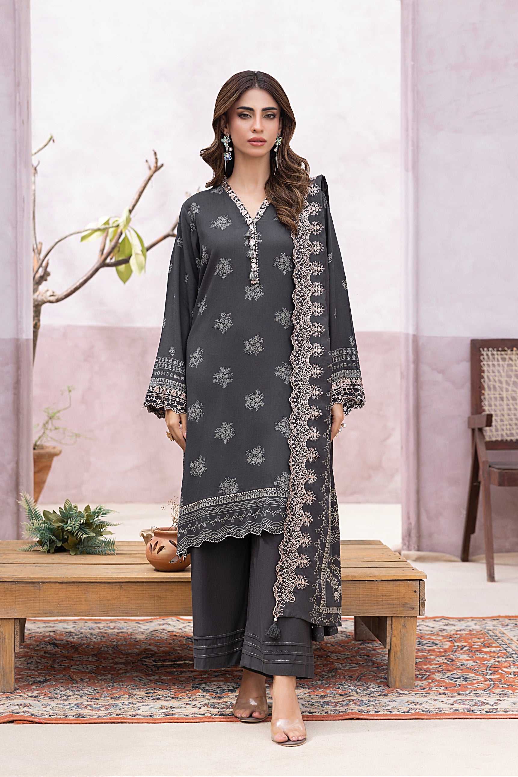 03 Piece Stitched Printed Embroidered Cashmi Wool