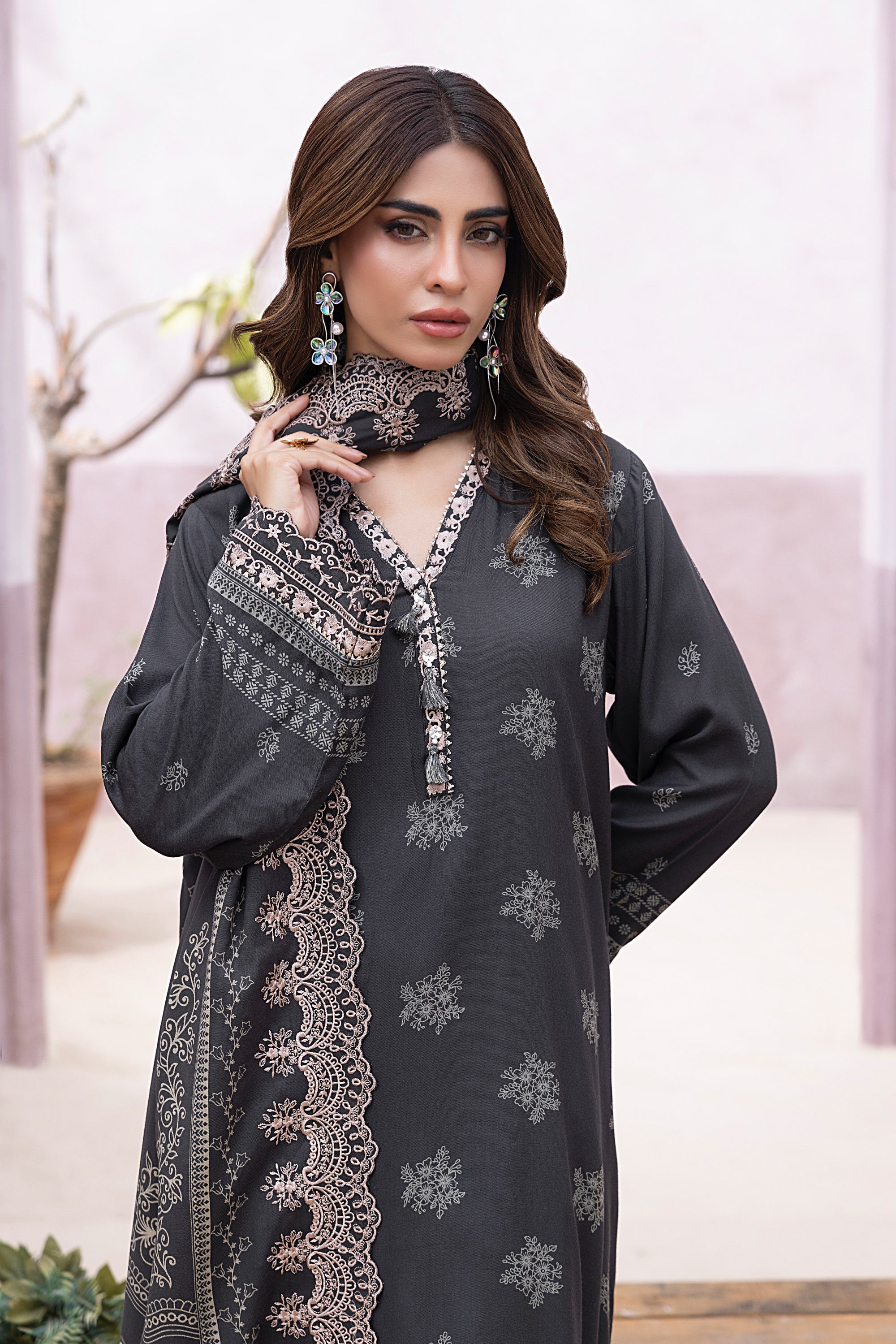 03 Piece Stitched Printed Embroidered Cashmi Wool