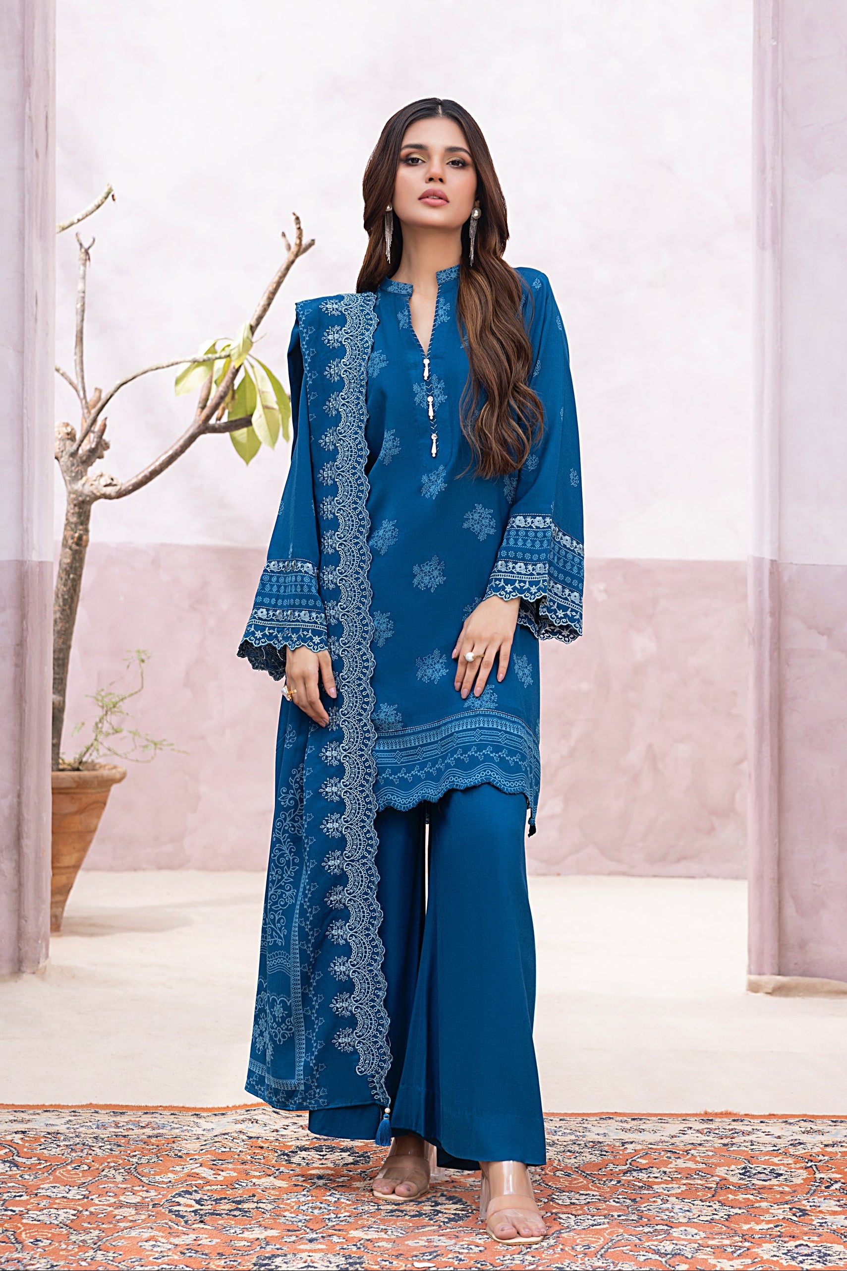 03 Piece Stitched Printed Embroidered Cashmi Wool