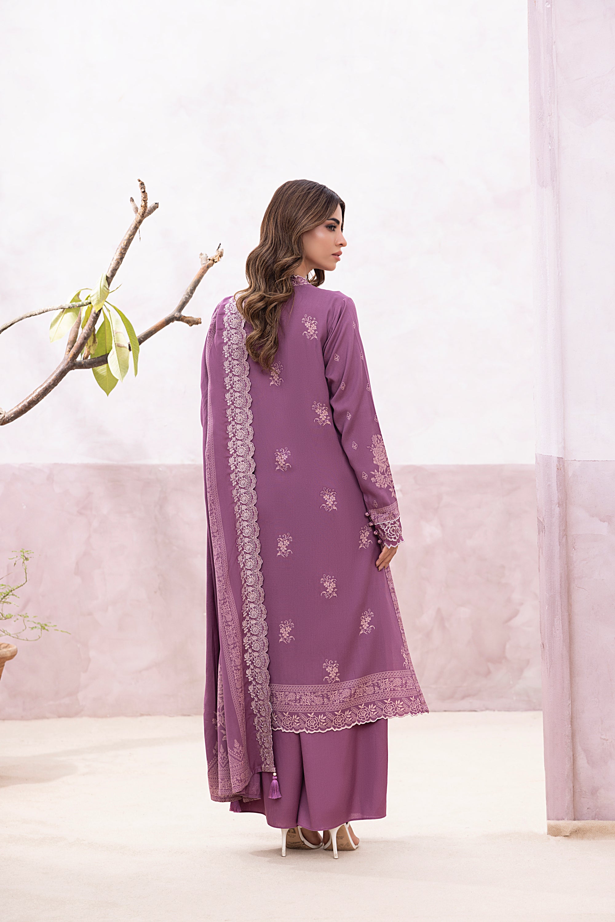03 Piece Stitched Printed Embroidered Cashmi Wool