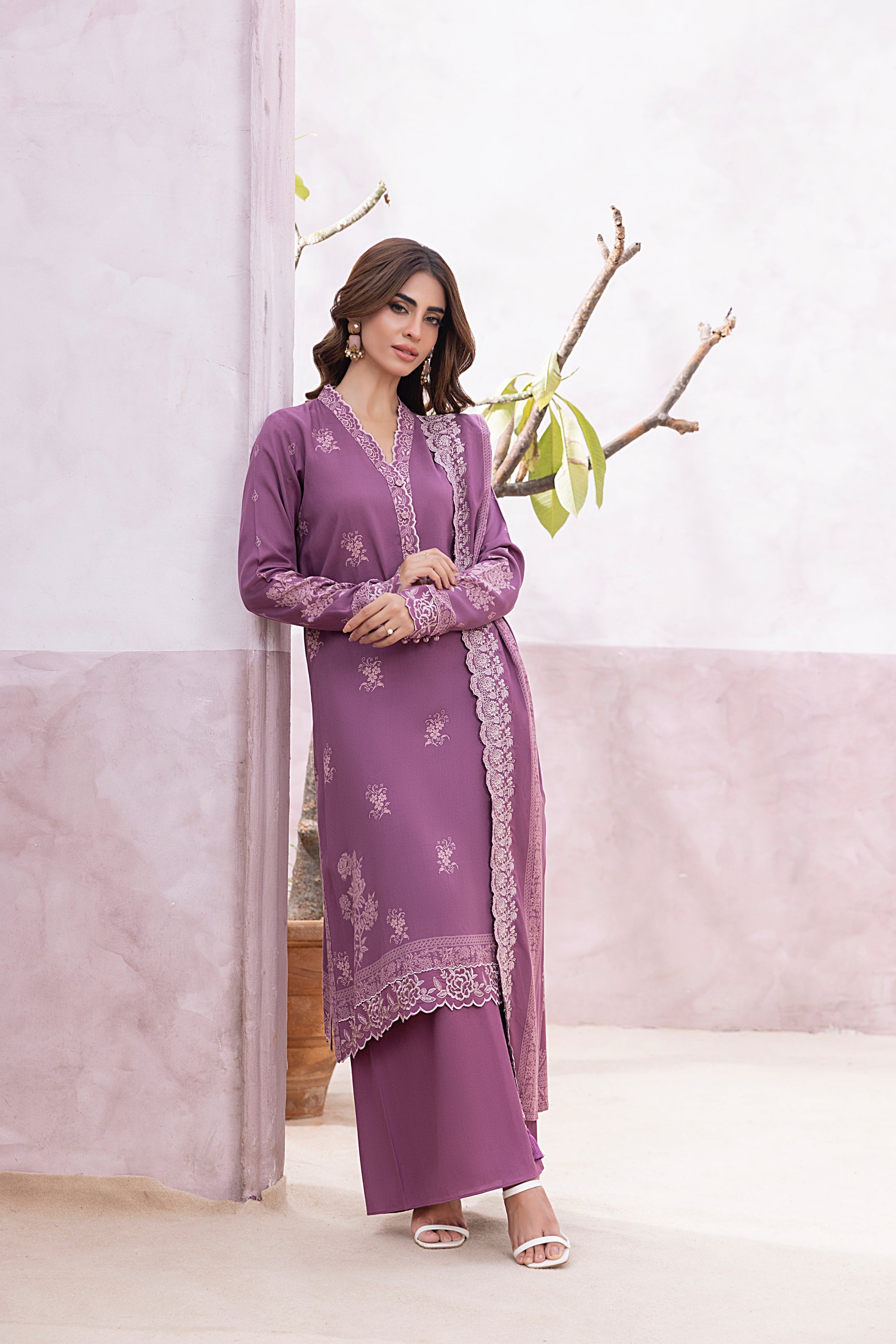 03 Piece Stitched Printed Embroidered Cashmi Wool