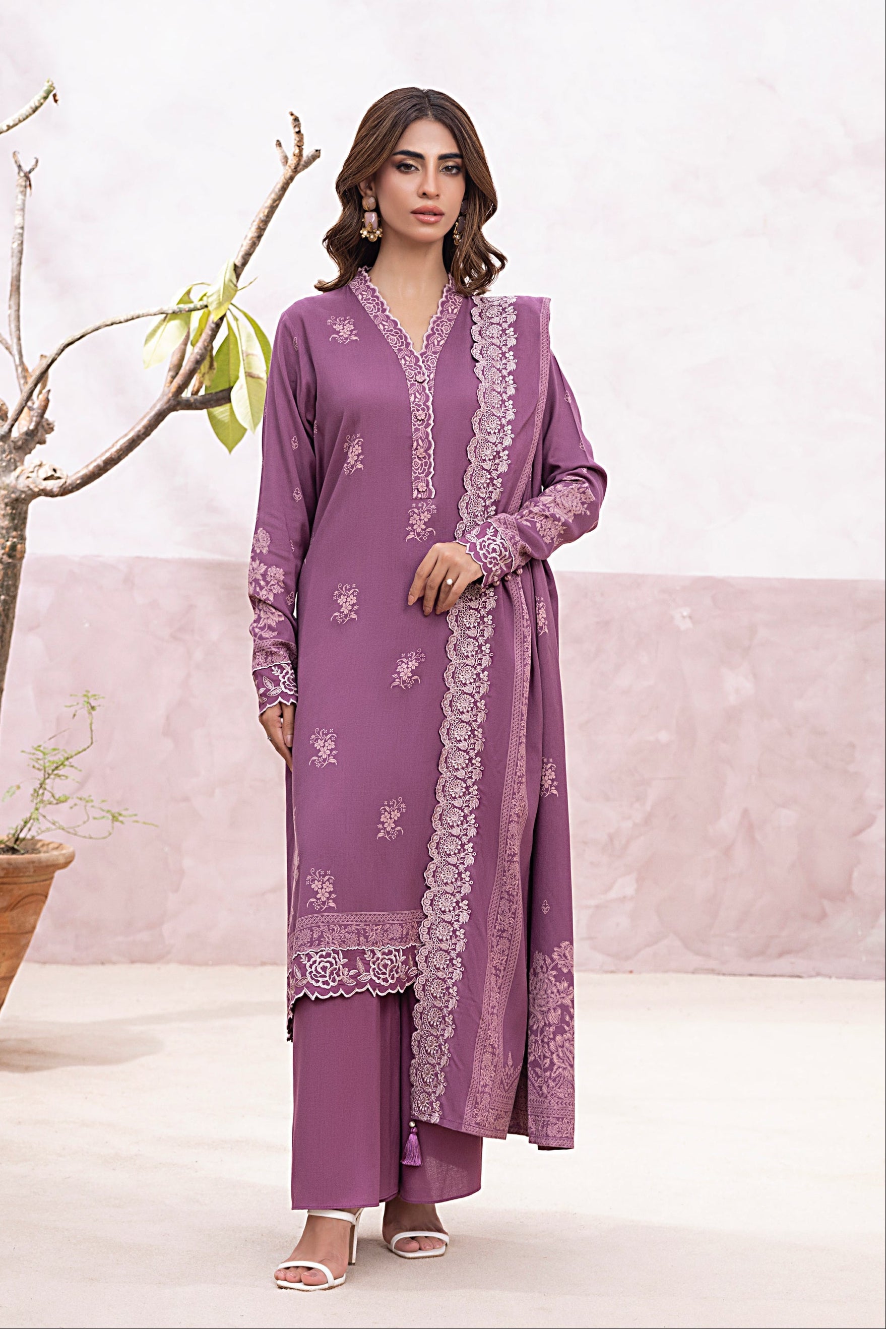 03 Piece Stitched Printed Embroidered Cashmi Wool