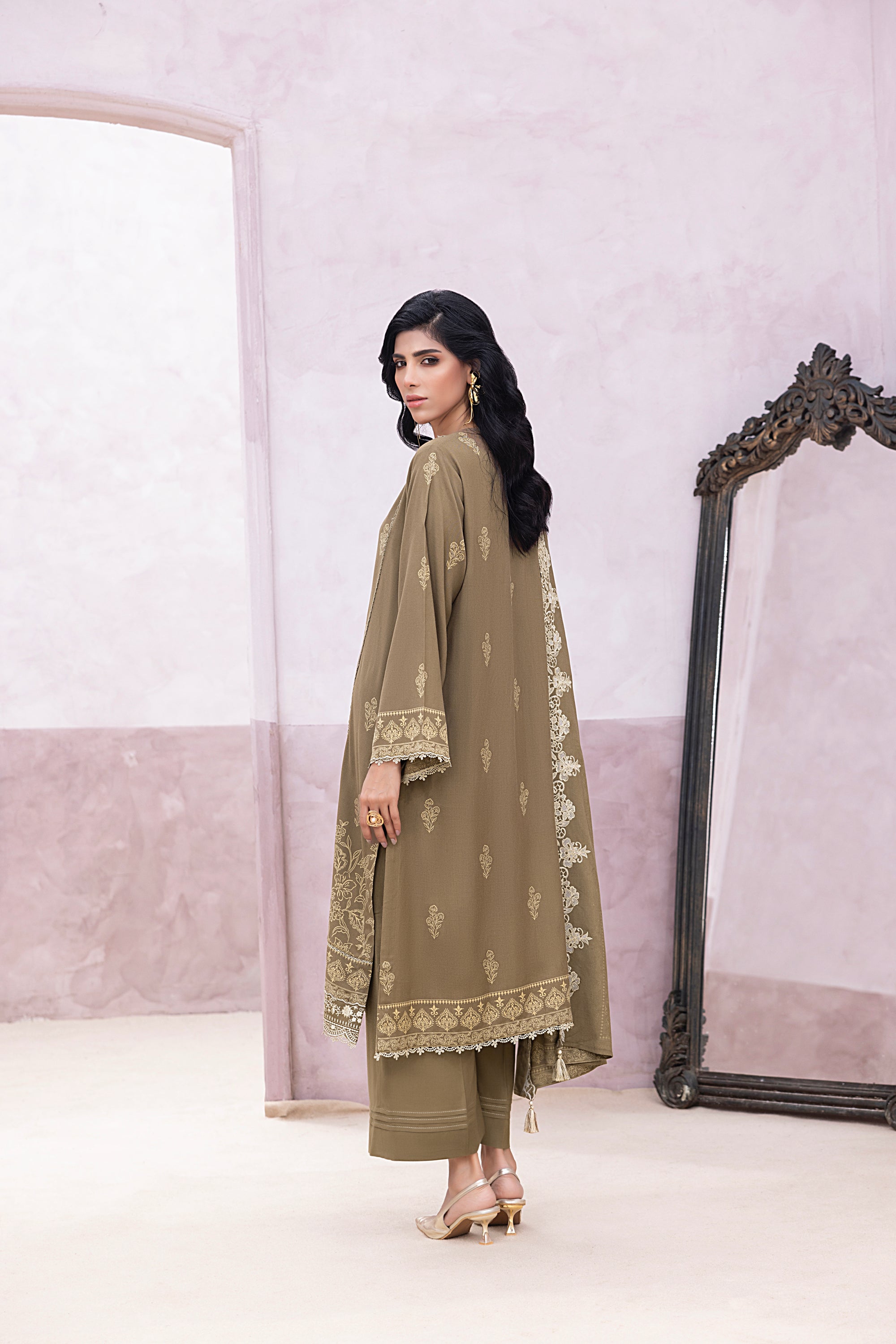 03 Piece Stitched Printed Embroidered Cashmi Wool