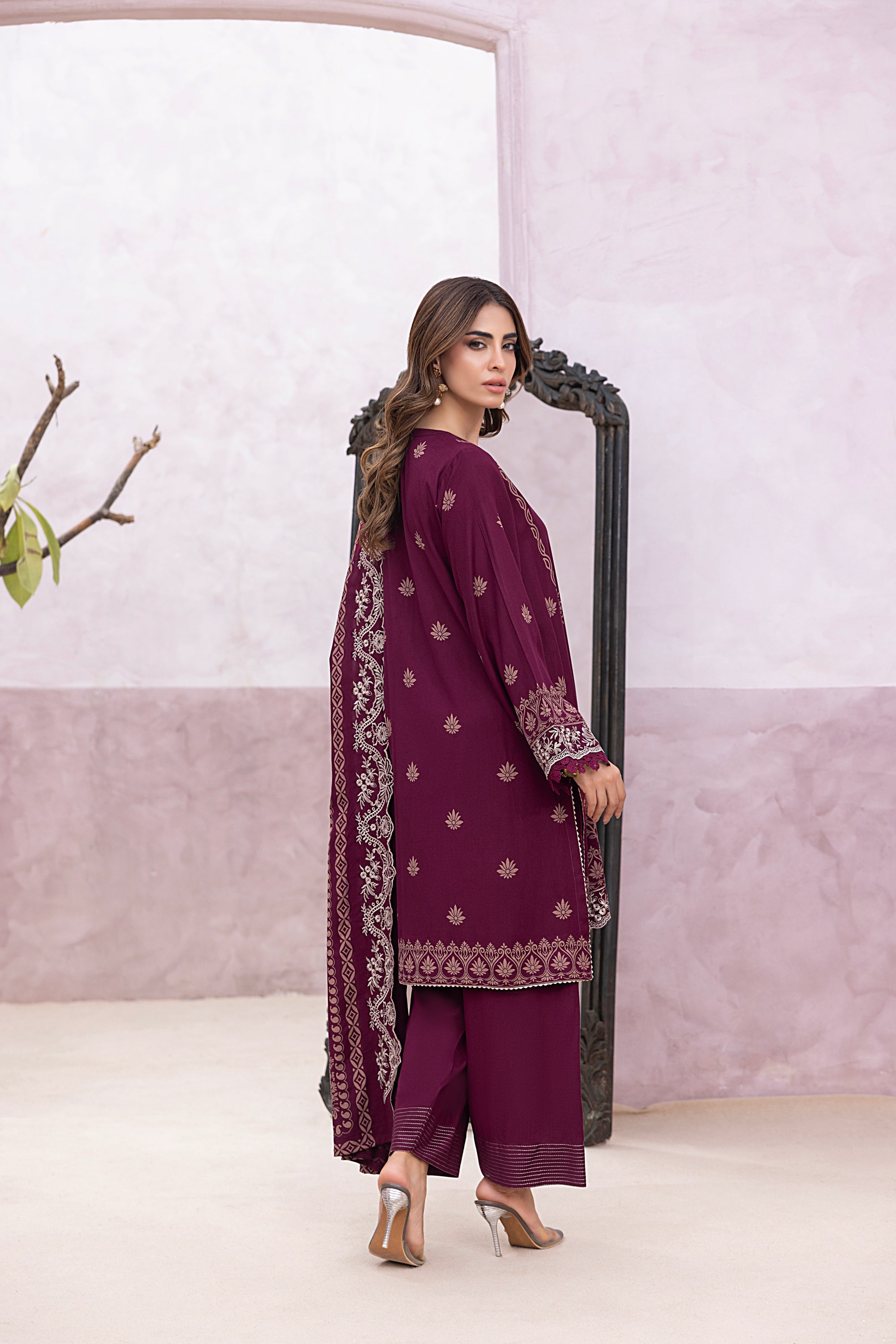 03 Piece Stitched Printed Embroidered Cashmi Wool