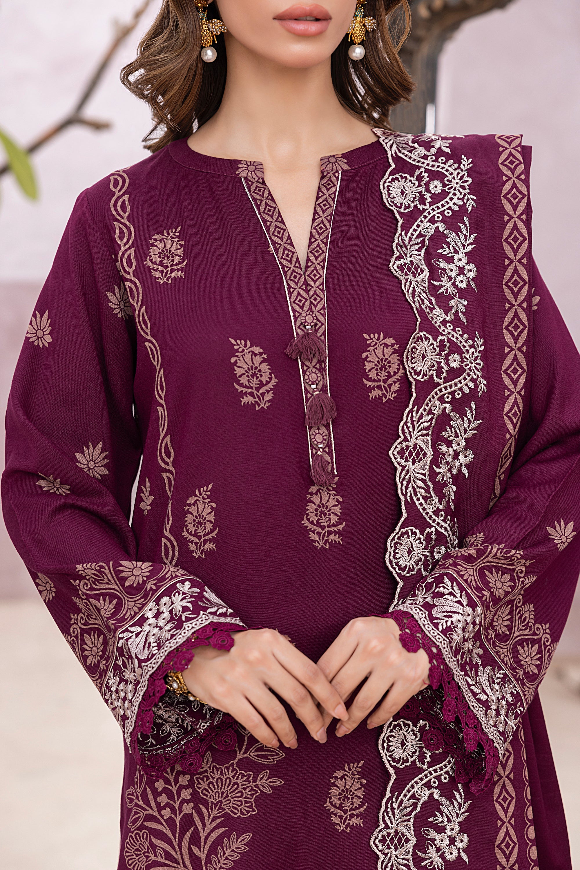 03 Piece Stitched Printed Embroidered Cashmi Wool