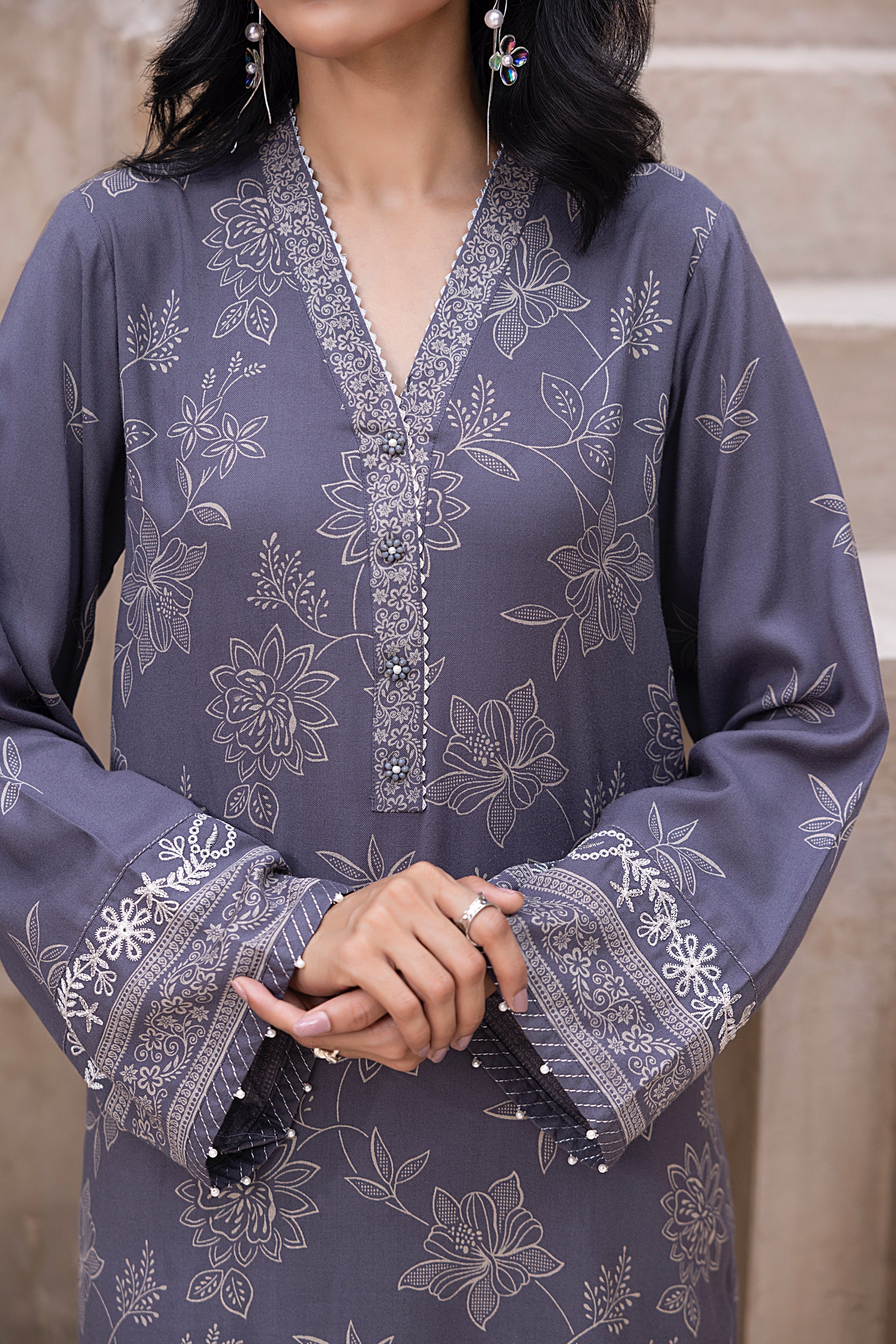 03 Piece Stitched Printed Embroidered Cashmi Wool