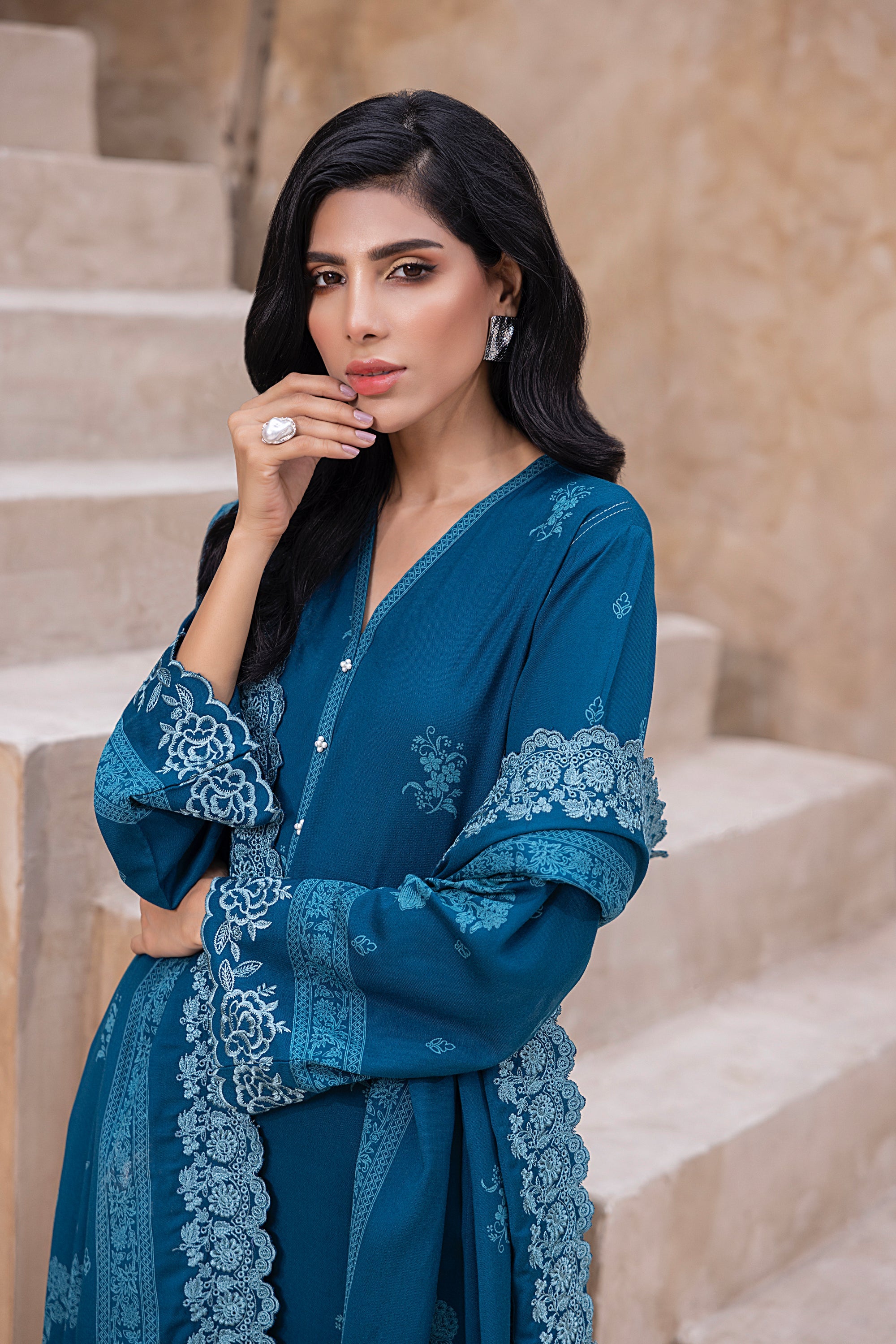 03 Piece Stitched Printed Embroidered Cashmi Wool