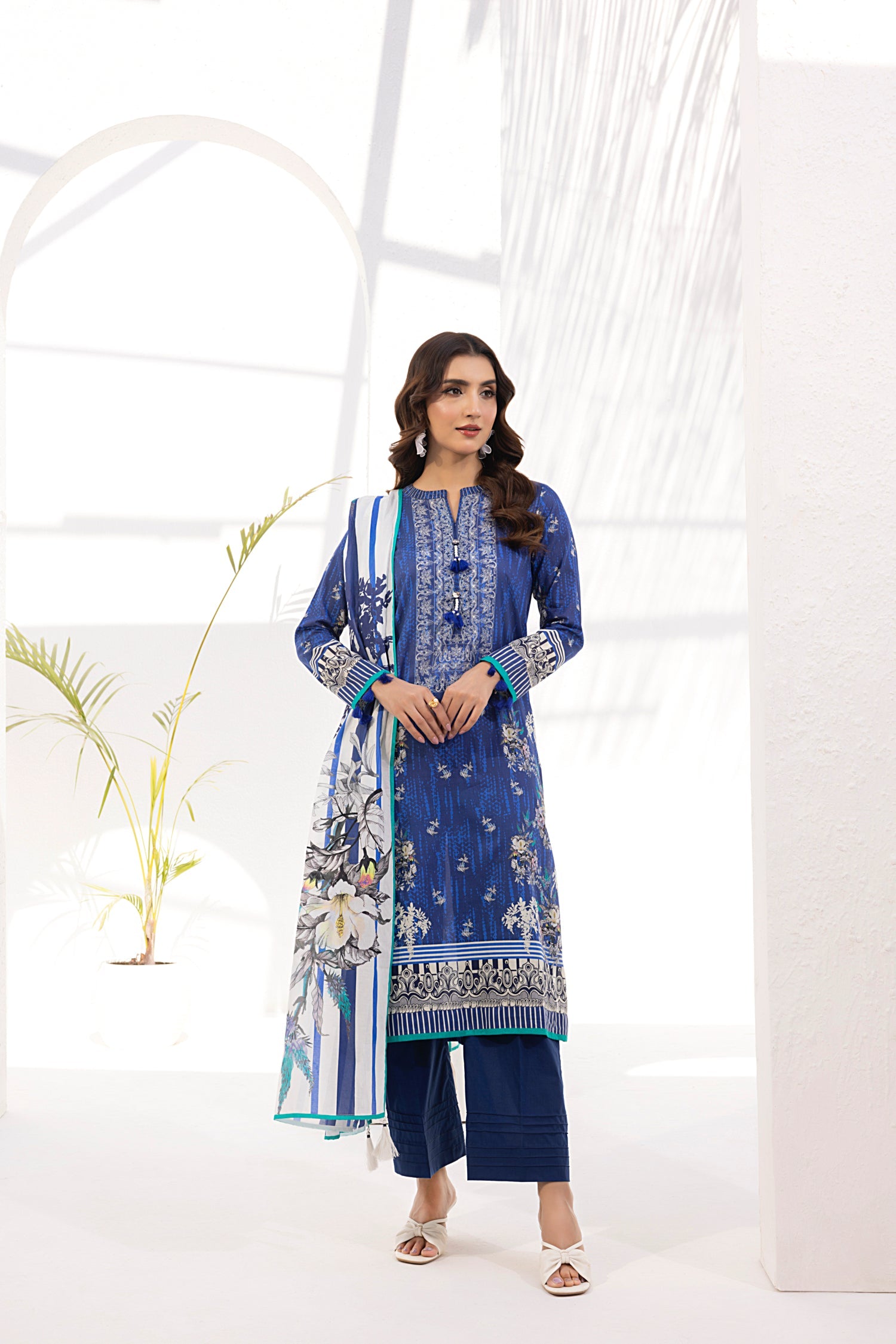 02 Piece Unstitched Printed Shirt & Dupatta - View 4 - Lakhany
