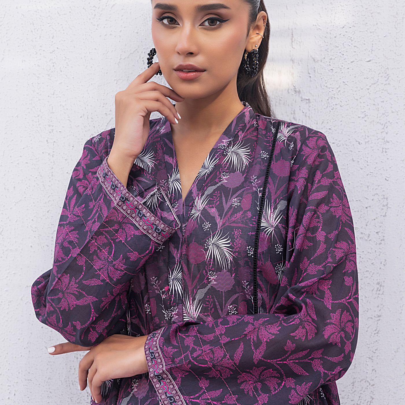 01 Piece Unstitched Printed Lawn Shirt - View 4 - Lakhany