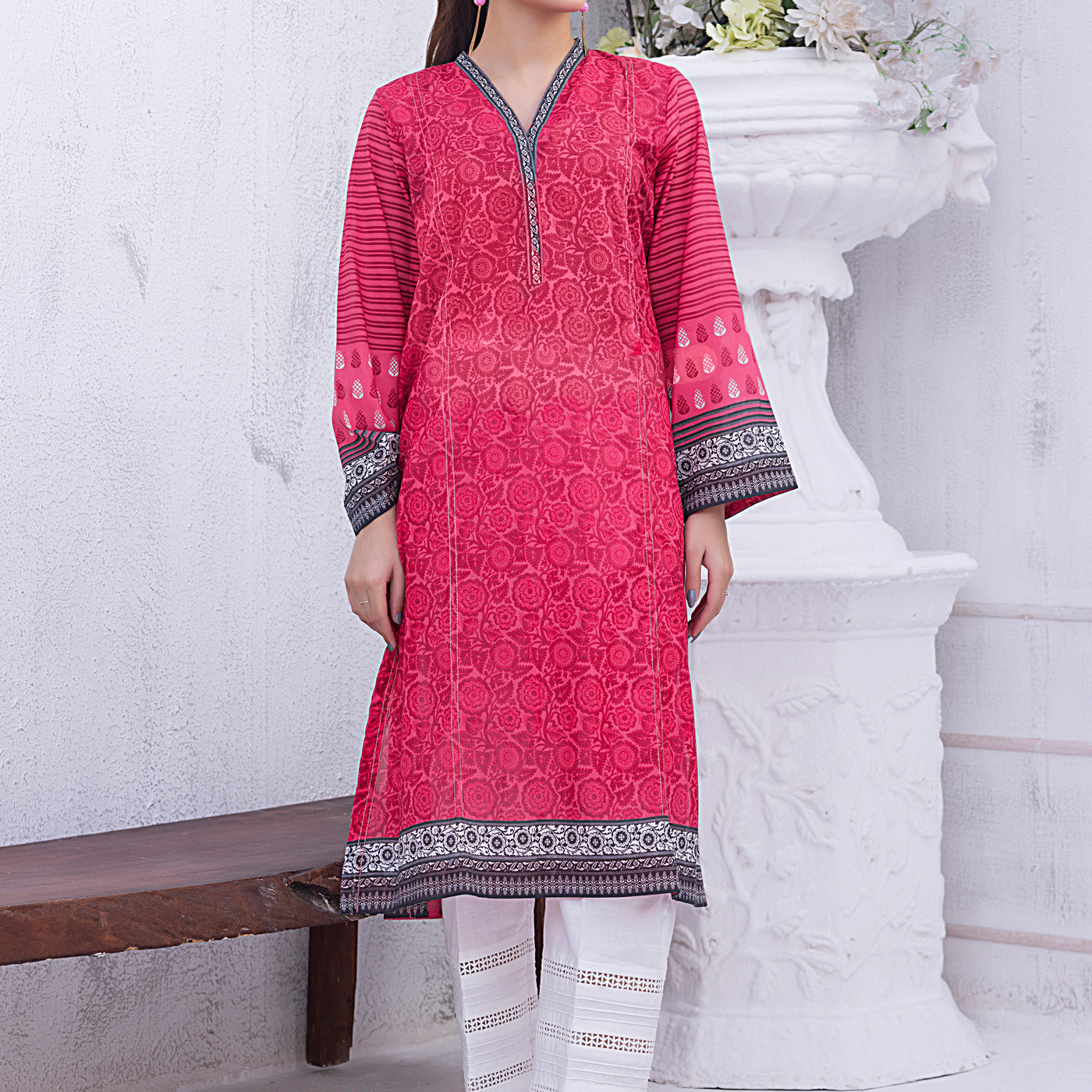 01 Piece Unstitched Printed Lawn Shirt - View 4 - Lakhany