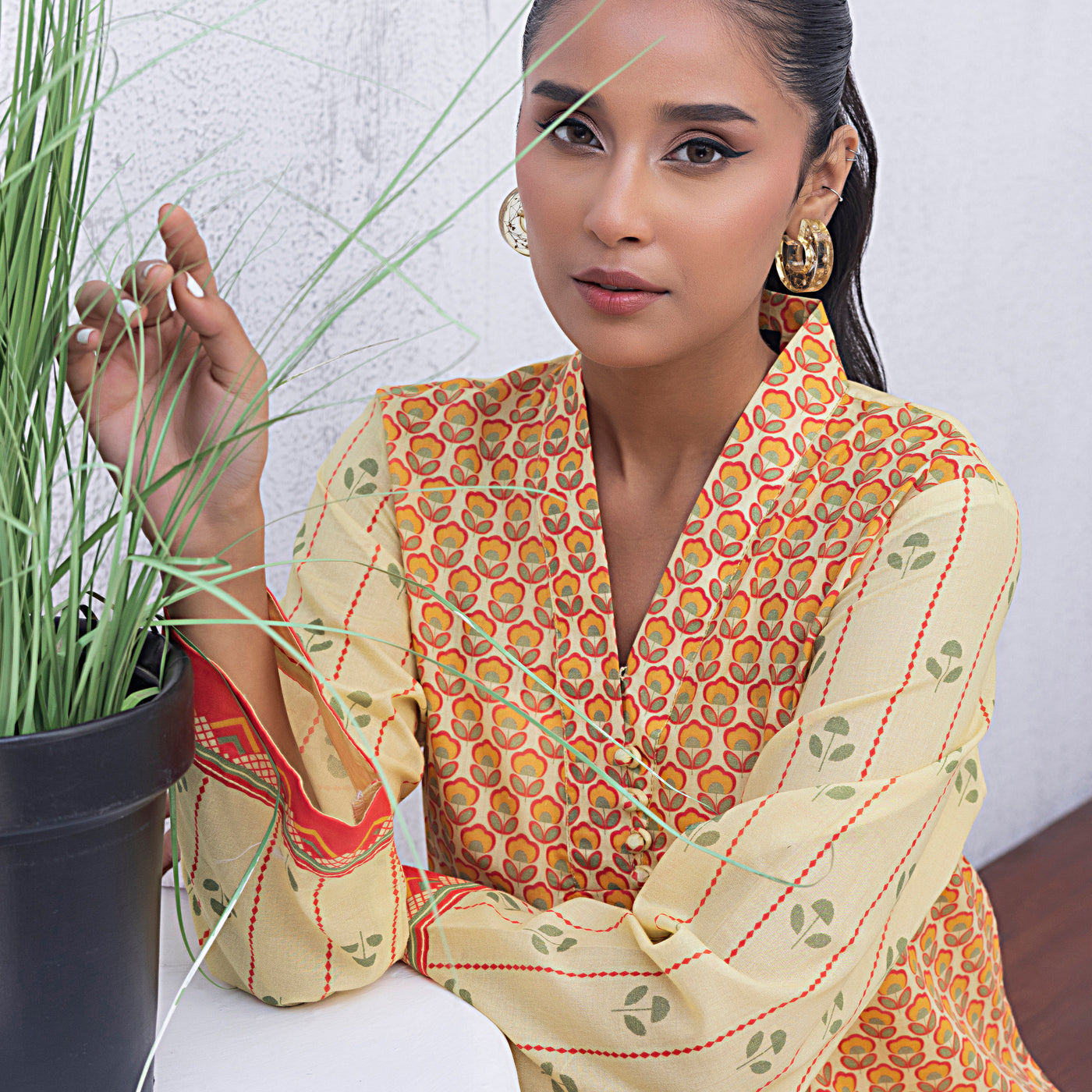 01 Piece Unstitched Printed Lawn Shirt - View 2 - Lakhany