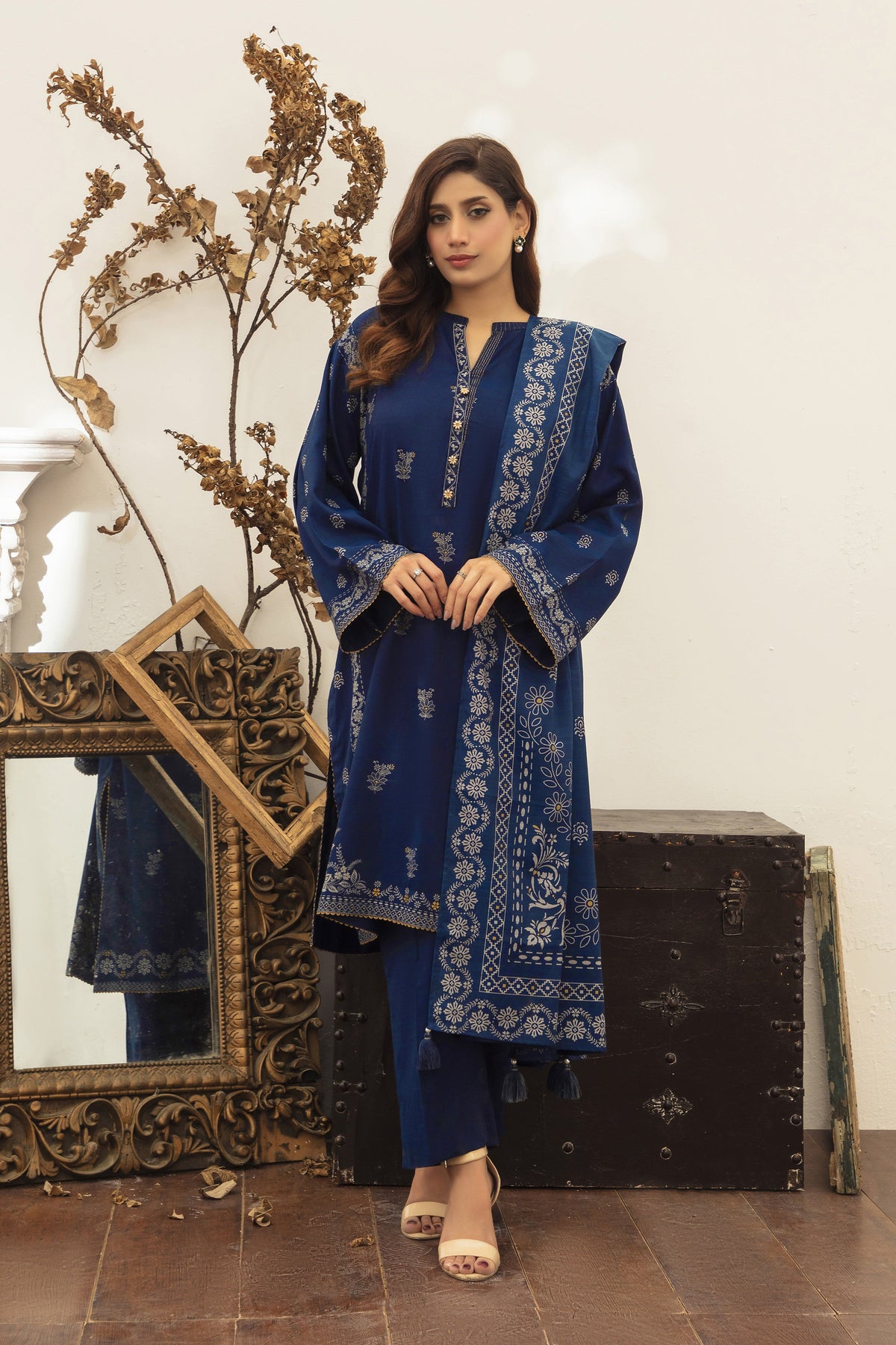 03 Piece Stitched Textured Pearl Printed Marina