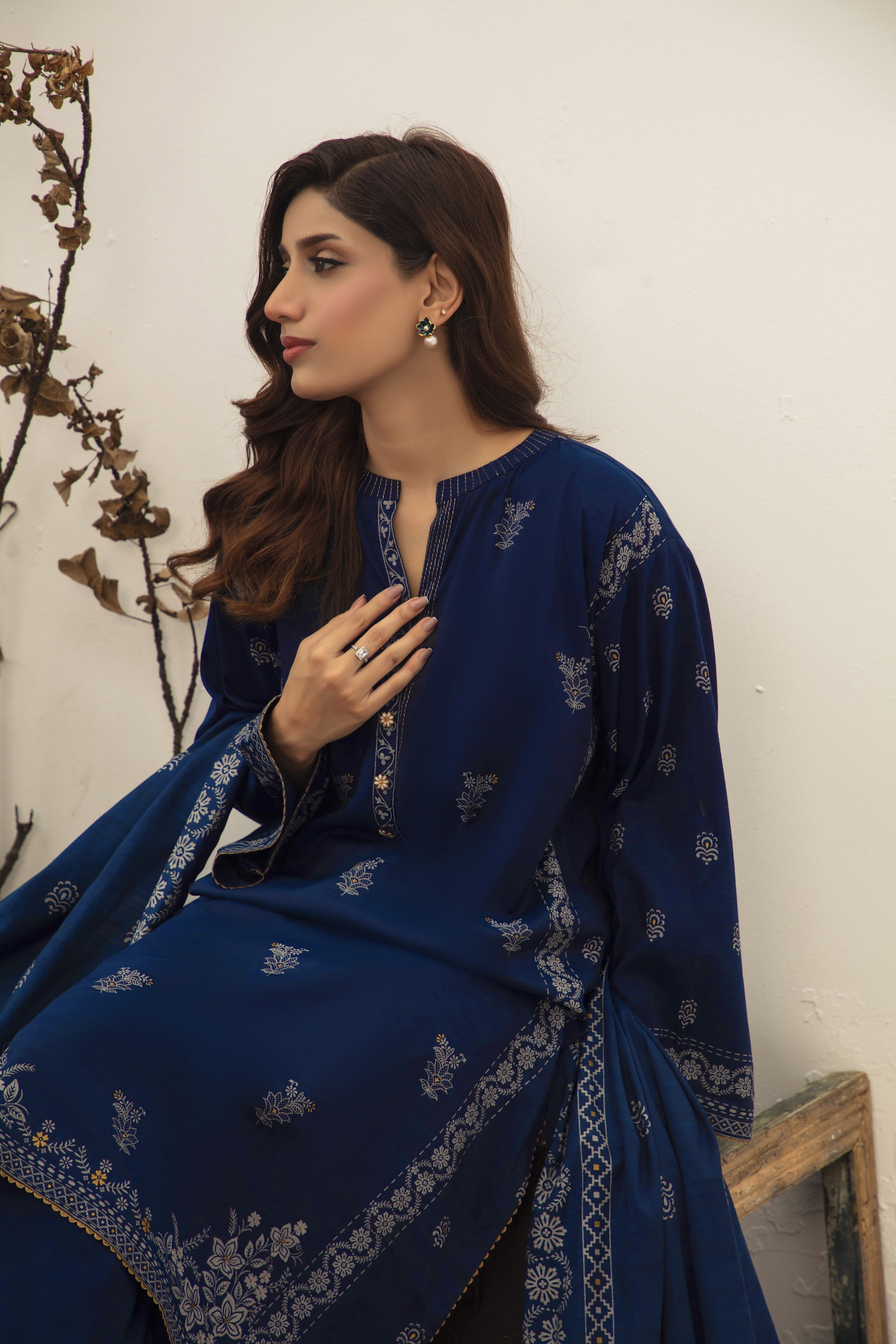 03 Piece Stitched Textured Pearl Printed Marina