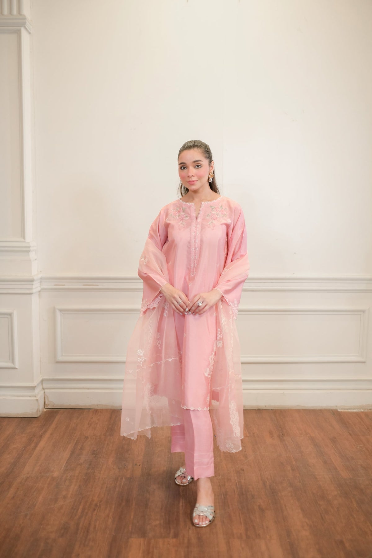 03 Piece Ready To Wear Embroidered Pret