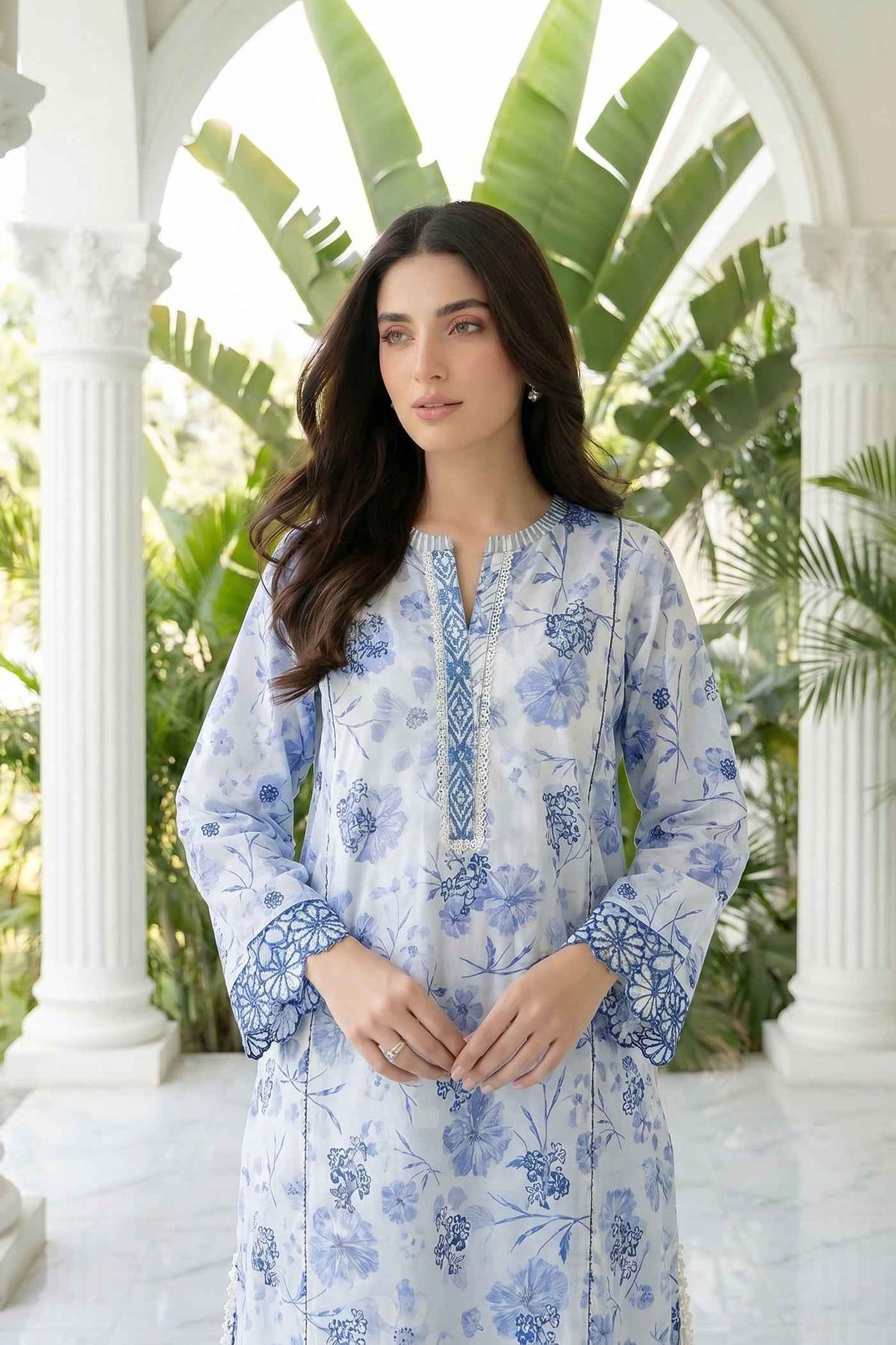https://lakhanyonline.com/cdn/shop/files/IMG_30041.jpg?crop=center&height=2100&v=1777013275&width=1400